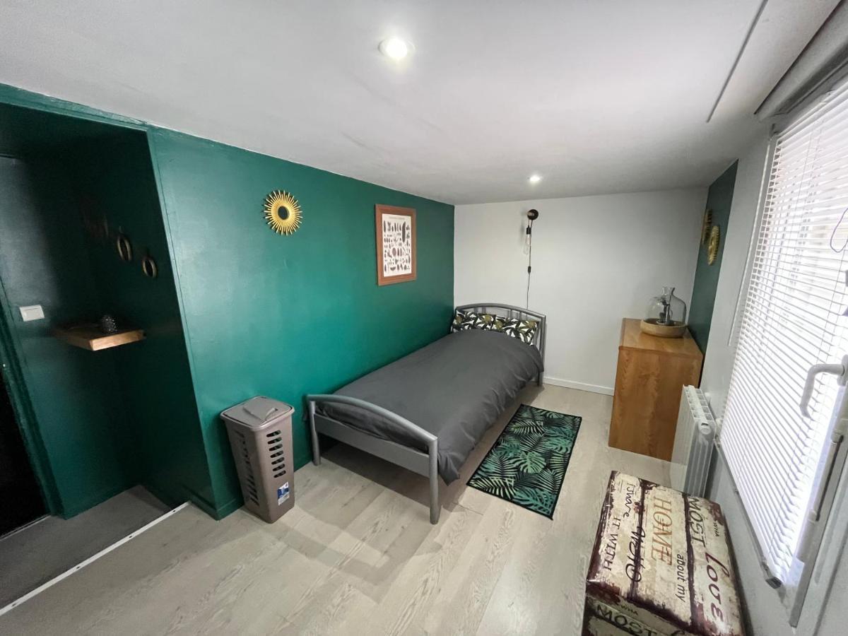 Chambres D'Hotes A La Forge Du Coglais La Selle-en-Cogles Bagian luar foto