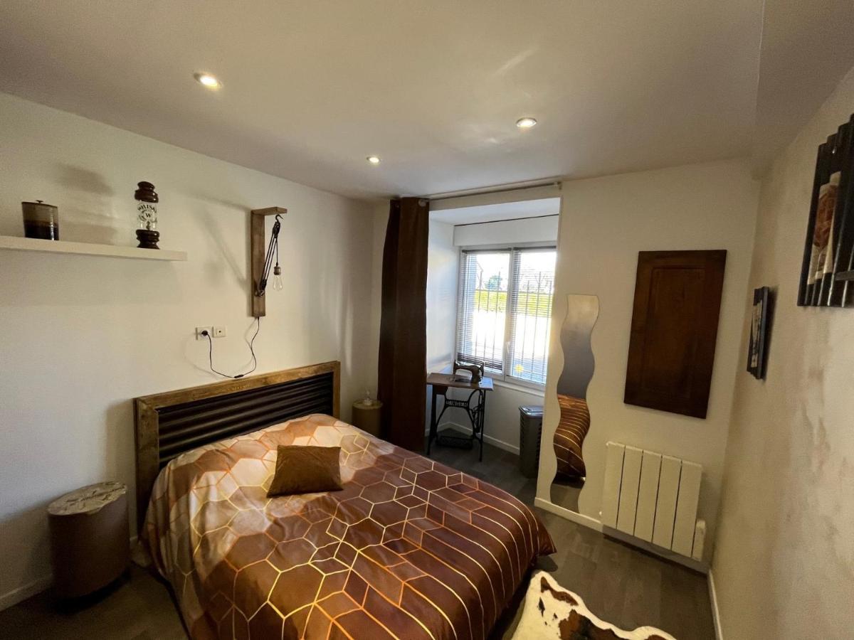 Chambres D'Hotes A La Forge Du Coglais La Selle-en-Cogles Bagian luar foto